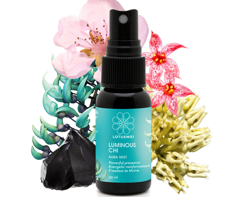 LuminousChi-30mlmist_flowers.jpg